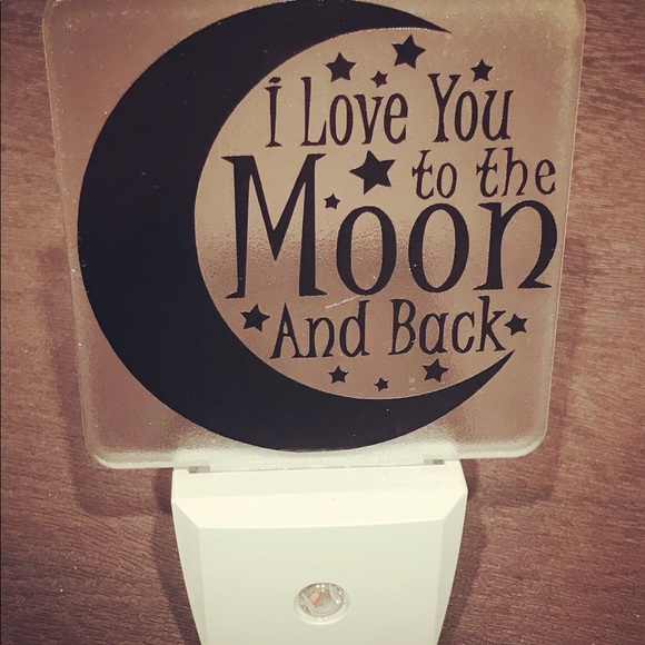 Nightlights - Picture 4 of 16